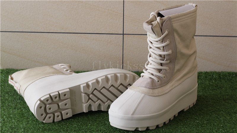 Adidas Yeezy 950 Duck Boost PeyoteTurtle DoveWhite